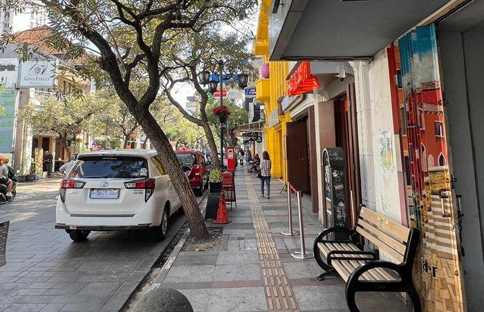 Jalan Braga Bandung: Sejarah, Kuliner, dan Pesona Klasiknya