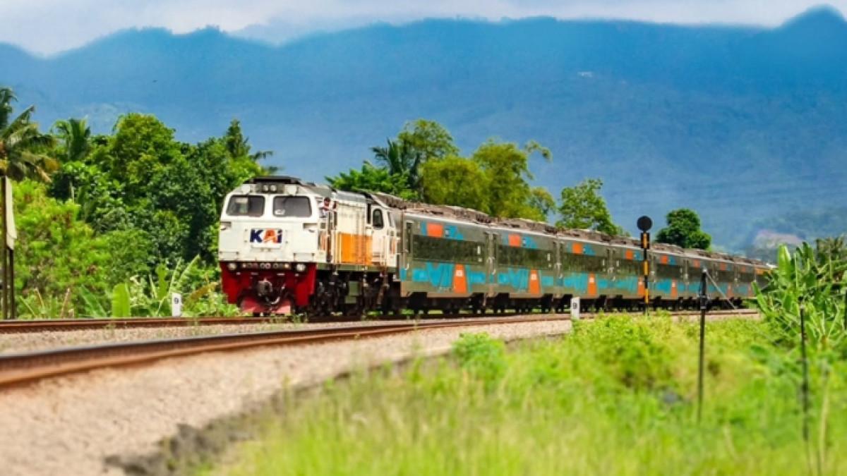 Ikut Traveling by Train KAI ke Bandung, Gratis! Ikut Traveling by Train KAI ke Bandung, Gratis!