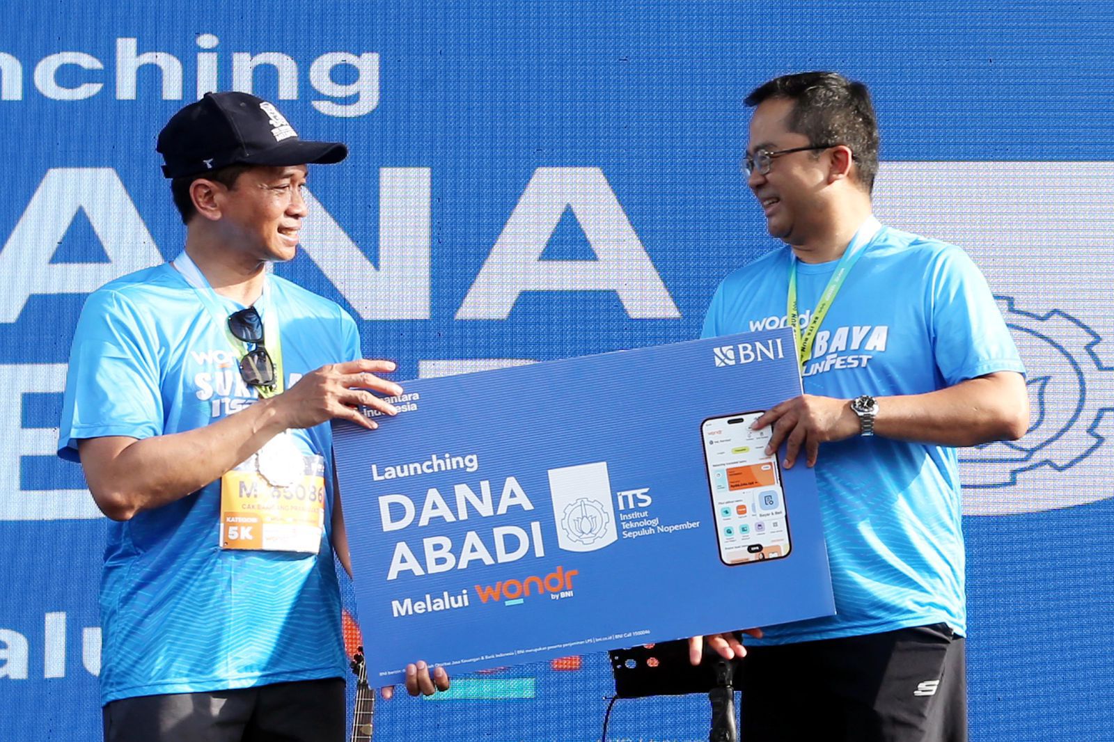 BNI dan ITS Kolaborasi Wujudkan Filantropi Pendidikan Digital Lewat Dana Abadi ITS BNI dan ITS Kolaborasi Wujudkan Filantropi Pendidikan Digital Lewat Dana Abadi ITS