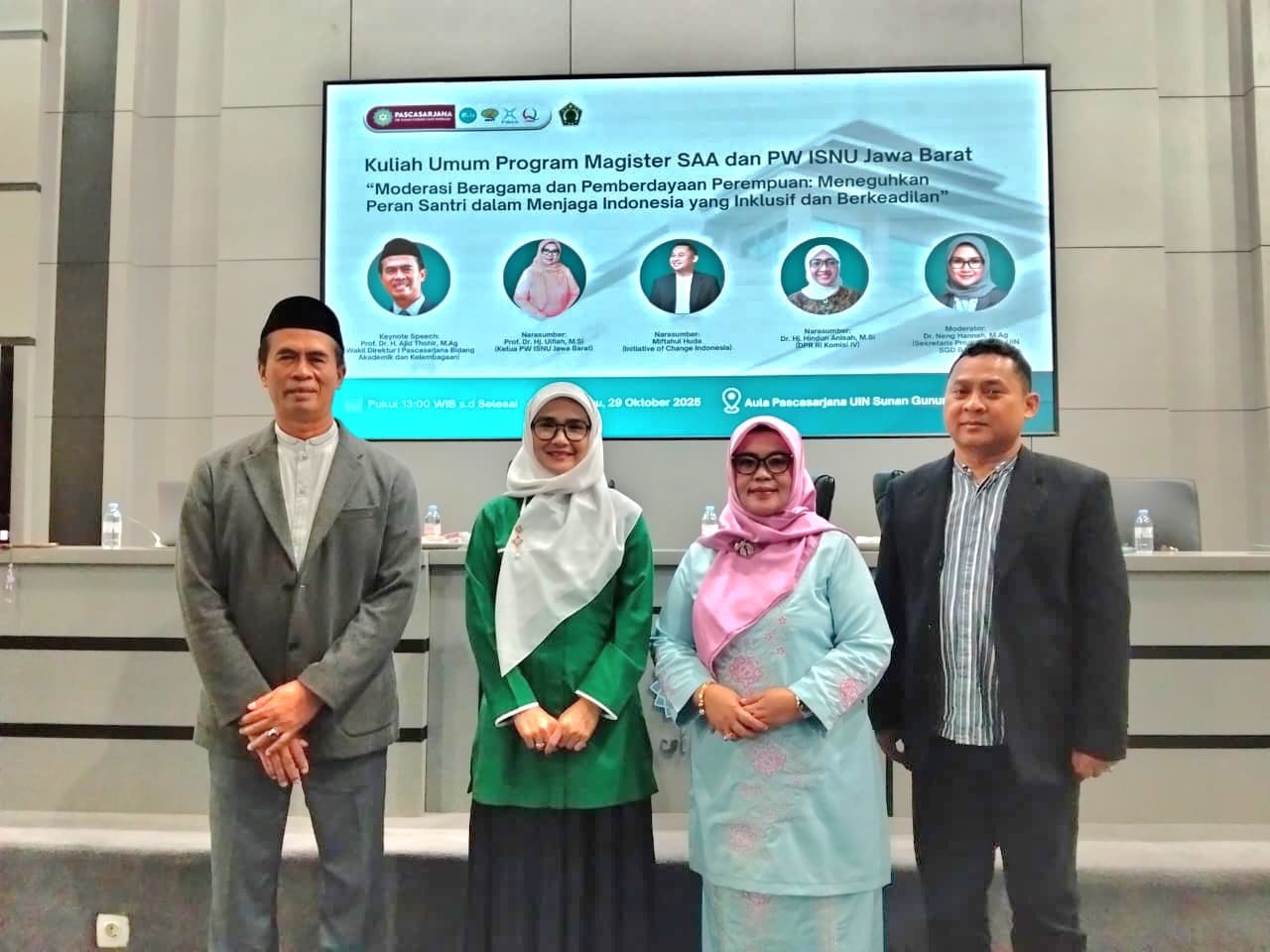 Hari Santri 2025, UIN Bandung Bahas Moderasi & Gender Hari Santri 2025, UIN Bandung Bahas Moderasi & Gender
