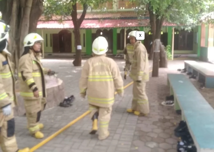 Ledakan di Masjid SMAN 72 Jakarta Saat Salat Jumat, Polisi dan TNI AL Turun Tangan