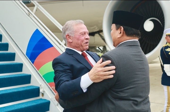 Prabowo Subianto dan Raja Yordania Abdullah II Tunjukkan Kedekatan dalam Kunjungan Kenegaraan di Jakarta Prabowo Subianto dan Raja Yordania Abdullah II Tunjukkan Kedekatan dalam Kunjungan Kenegaraan di Jakarta
