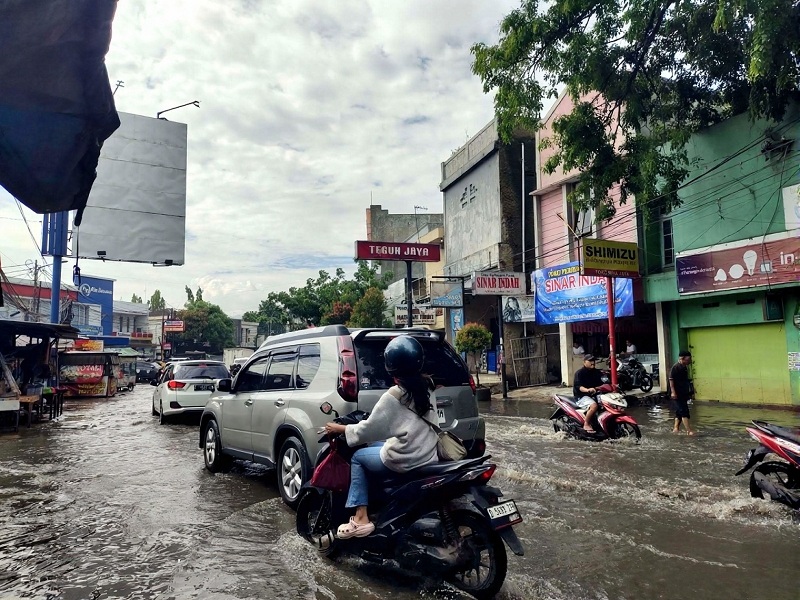 Proyek Penanganan Banjir Dayeuhkolot Siap Dimulai Awal 2026, Pemkab Bandung Siapkan Rp5 Miliar Proyek Penanganan Banjir Dayeuhkolot Siap Dimulai Awal 2026, Pemkab Bandung Siapkan Rp5 Miliar