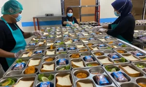 Sertifikat Laik Higienis Sanitasi (SLHS) Jadi Fokus Pemprov Jabar, Ribuan SPPG Belum Bersertifikat Sertifikat Laik Higienis Sanitasi (SLHS) Jadi Fokus Pemprov Jabar, Ribuan SPPG Belum Bersertifikat