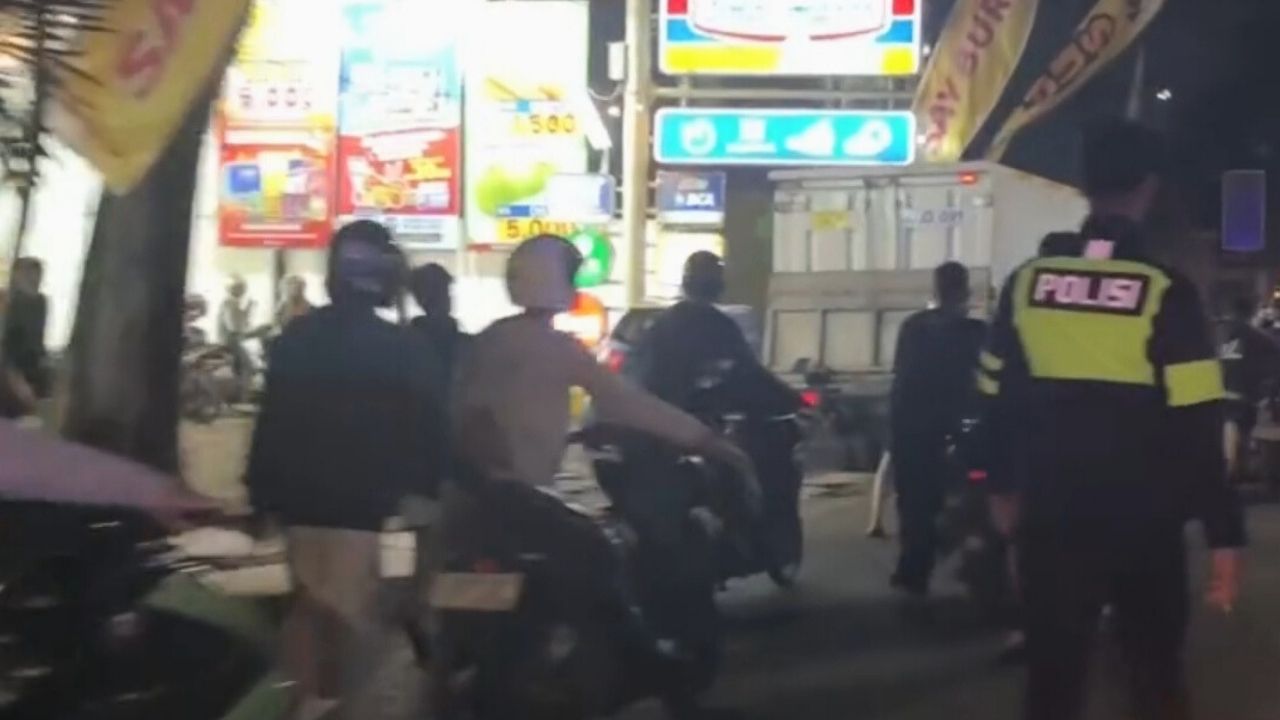 Aksi Balap Liar Terjadi Lagi di Suhat Kota Malang, Puluhan Pelaku Berhasil Diamankan Polresta Aksi Balap Liar Terjadi Lagi di Suhat Kota Malang, Puluhan Pelaku Berhasil Diamankan Polresta