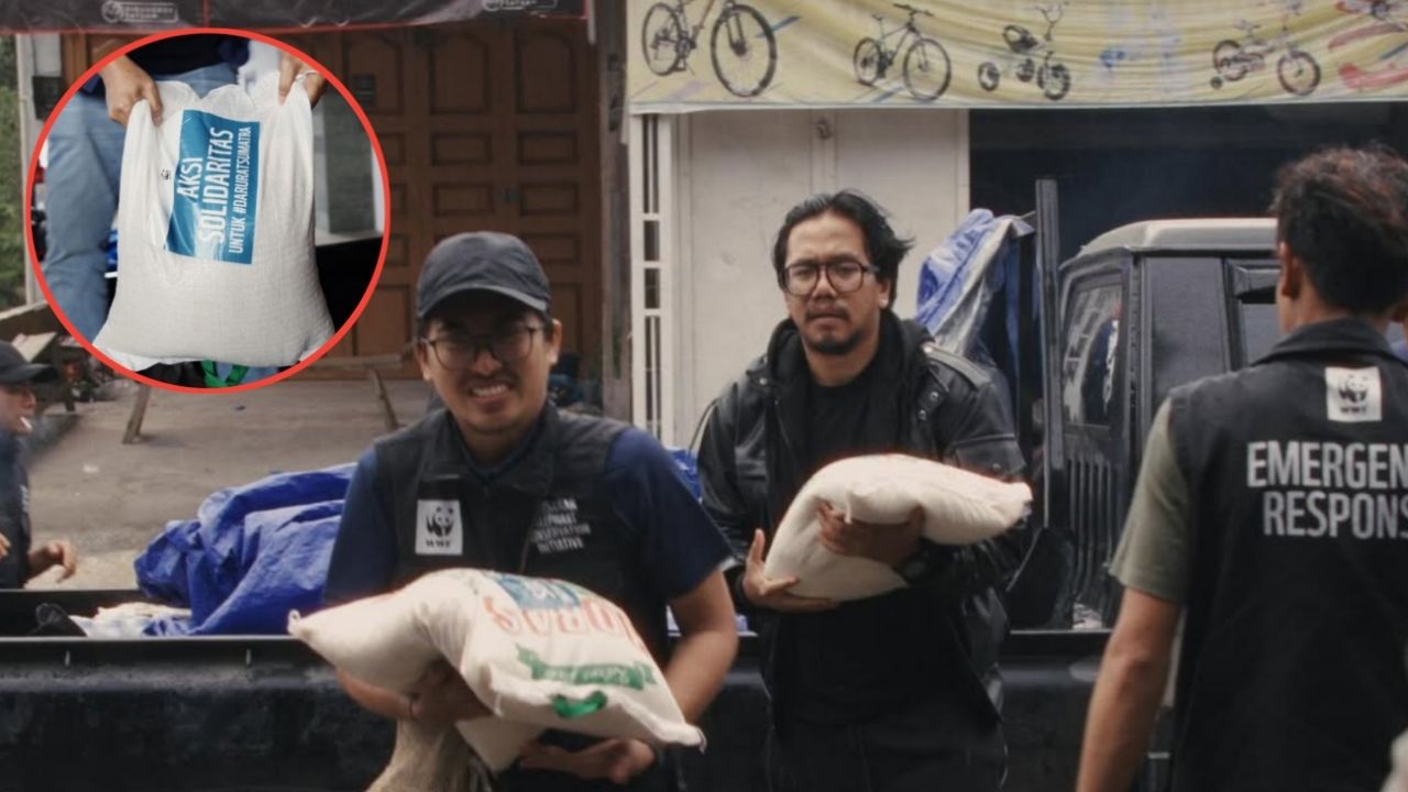 Ferry Irwandi, WWF ID, dan Kitabisa Salurkan Bantuan dari Masyarakat Indonesia ke Takengon dan Bener Meriah Ferry Irwandi, WWF ID, dan Kitabisa Salurkan Bantuan dari Masyarakat Indonesia ke Takengon dan Bener Meriah
