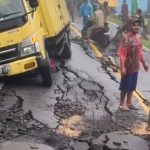 Jalur Utama Sukabumi Selatan-Pelabuhan Ratu Lumpuh Total Akibat Jalan Amblas