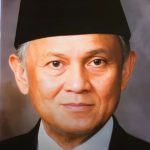 BJ Habibie, Presiden Paling Jenius dengan Masa Jabatan Singkat yang Disingkirkan oleh Bangsanya Sendiri
