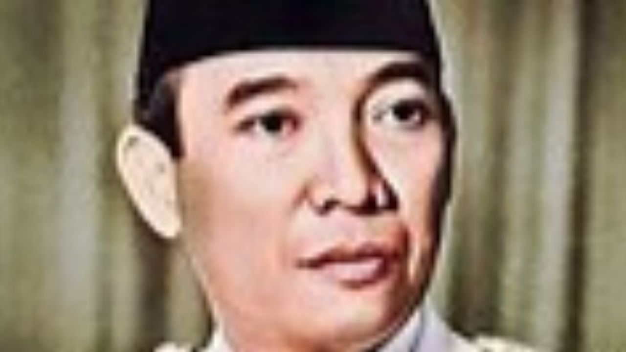 Ir Soekarno, Bapak Bangsa yang Disingkirkan oleh Kekuasaan Setelah Mengabdikan Hidupnya untuk Indonesia Ir Soekarno, Bapak Bangsa yang Disingkirkan oleh Kekuasaan Setelah Mengabdikan Hidupnya untuk Indonesia