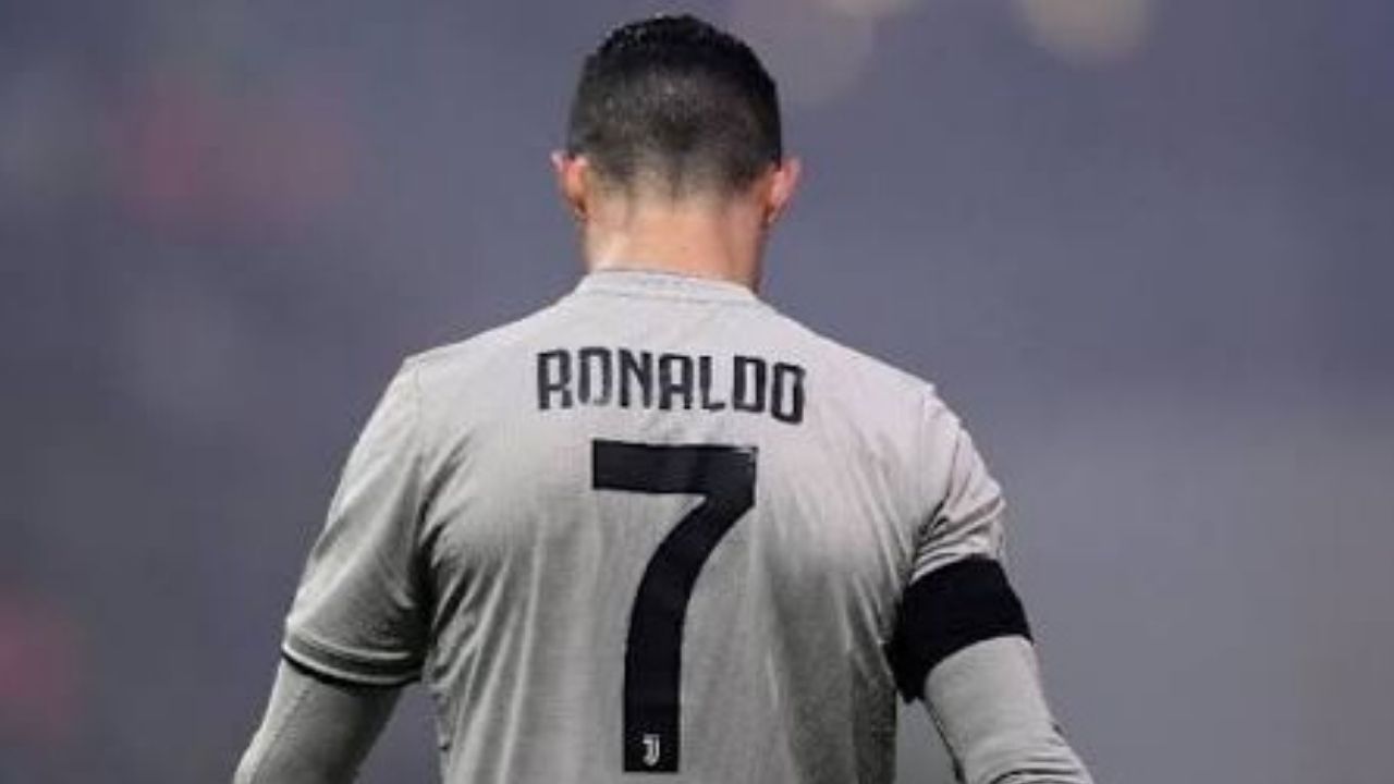 Perjuangan Cristiano Ronaldo Menjadi Simbol Kerja Keras yang Menaklukkan Dunia Sepak Bola Perjuangan Cristiano Ronaldo Menjadi Simbol Kerja Keras yang Menaklukkan Dunia Sepak Bola