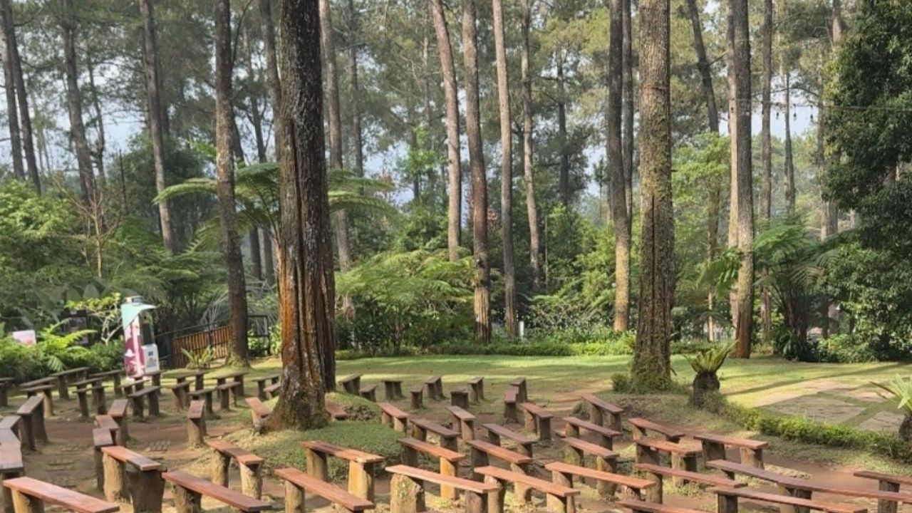 5 Rekomendasi Tempat Wisata di Bandung untuk Libur Nataru 2025–2026 5 Rekomendasi Tempat Wisata di Bandung untuk Libur Nataru 2025–2026
