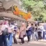 Situasi di Bandung Zoo Hari Ini Terlihat Ratusan Warga Antre Sampai Mengular