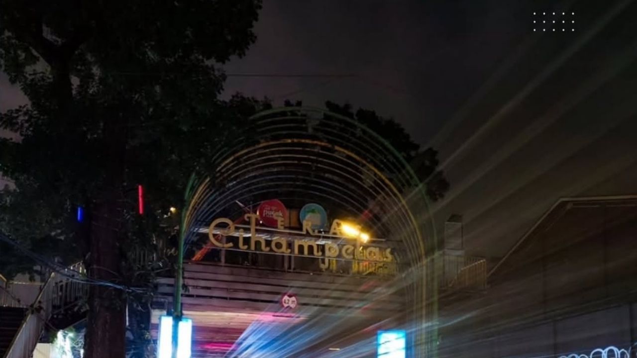 Teras Cihampelas Resmi Ditutup Total oleh Pemkot Bandung pada Malam Tahun Baru Teras Cihampelas Resmi Ditutup Total oleh Pemkot Bandung pada Malam Tahun Baru
