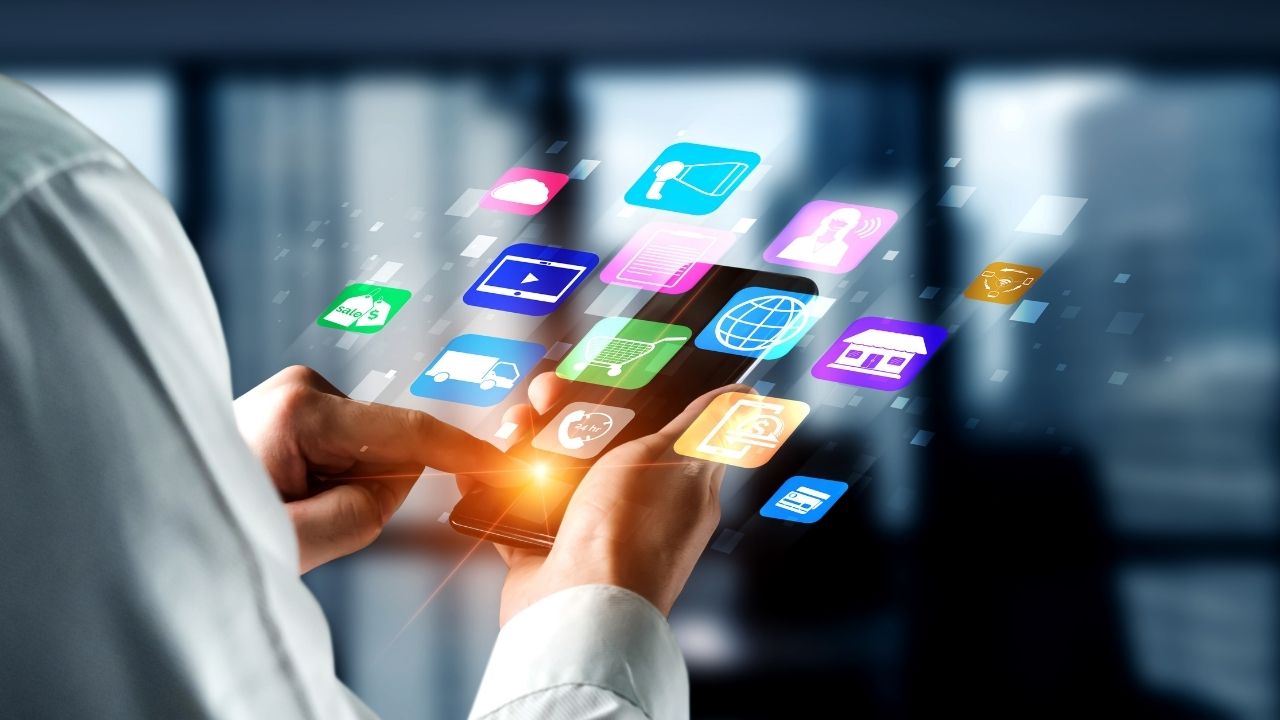 Potensi Jasa Clipper yang Semakin Dibutuhkan di Era Teknologi Digital dan Perubahan Pola Konsumsi Informasi Potensi Jasa Clipper yang Semakin Dibutuhkan di Era Teknologi Digital dan Perubahan Pola Konsumsi Informasi