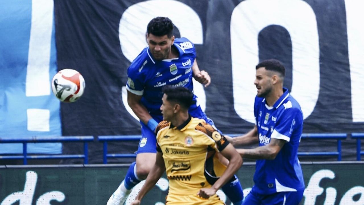 Menang 1-0 Atas Lawan Persija Jakarta, Persib Bandung Kini Jadi Juara Paruh Musim