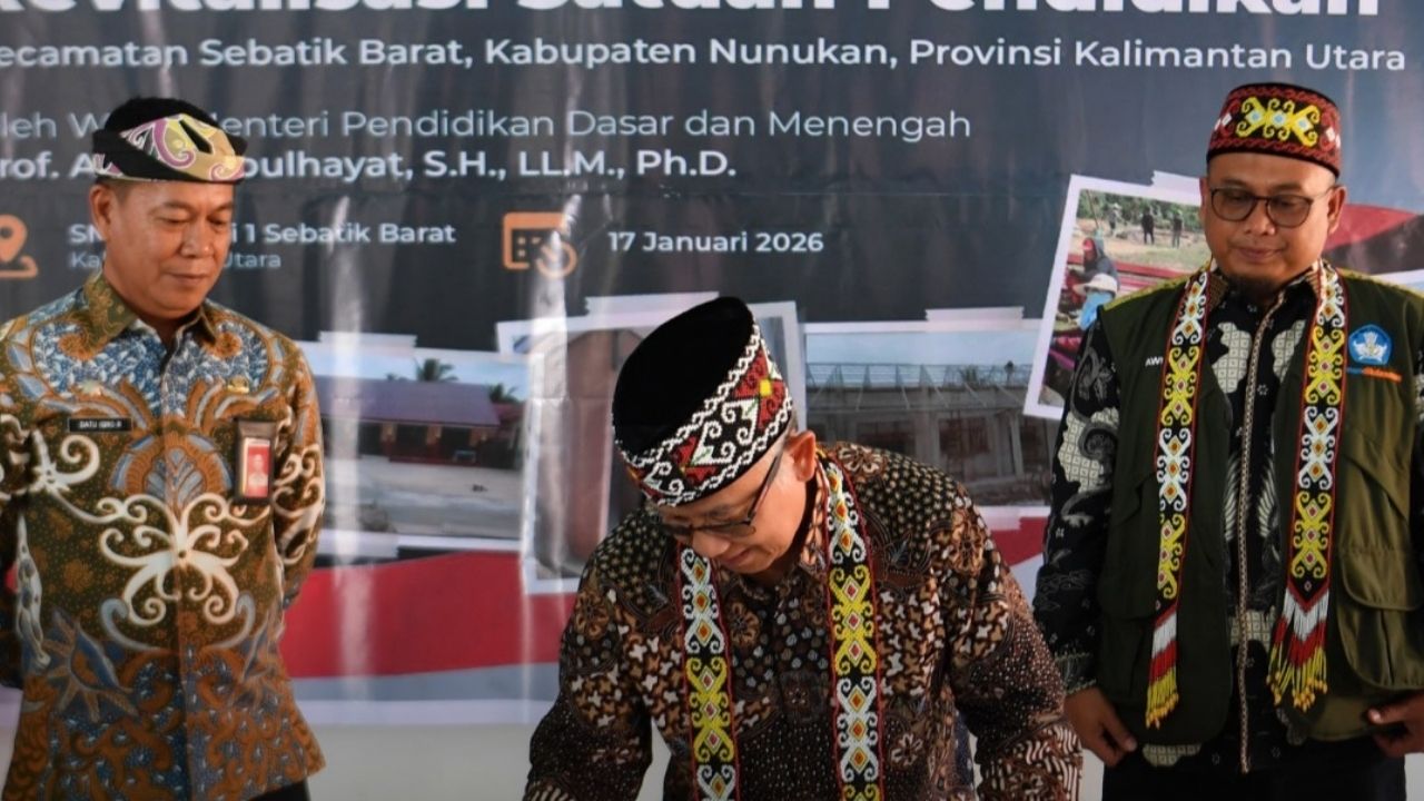 Kemendikdasmen Resmikan 8 Satuan Pendidikan di 3T yang Selesai Direvitalisasi Kemendikdasmen Resmikan 8 Satuan Pendidikan di 3T yang Selesai Direvitalisasi