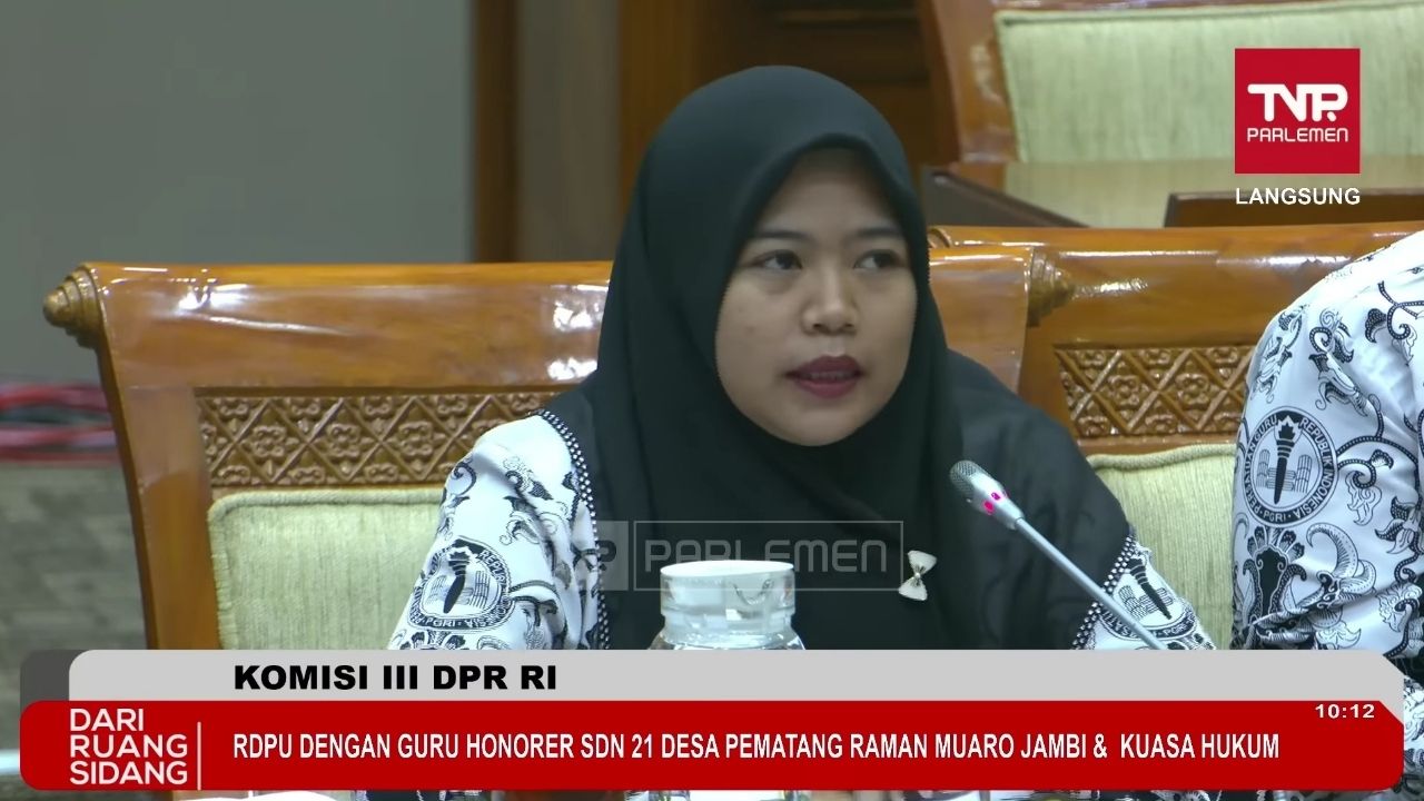 Guru Honorer Jadi Tersangka Usai Cukur Rambut Siswa Saat Razia, Kini Berakhir Damai Guru Honorer Jadi Tersangka Usai Cukur Rambut Siswa Saat Razia, Kini Berakhir Damai