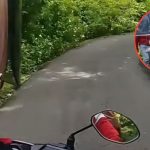 Bikin Deg-degan, Dua Cewek Ini Tak Sadar Remnya Blong Saat di Jalan Turunan
