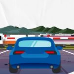 Terobos Palang Pintu Perlintasan Kereta Api? Duh, Big No Banget!