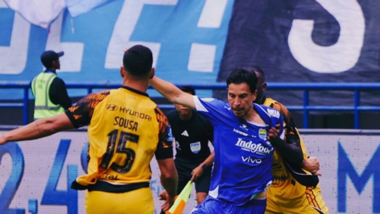 Komdis PSSI Jatuhkan Sanksi ke Persib dan Pemain Persija di Laga El Clasico Indonesia, Denda hingga Rp 175 Juta dan Larangan Bermain Komdis PSSI Jatuhkan Sanksi ke Persib dan Pemain Persija di Laga El Clasico Indonesia, Denda hingga Rp 175 Juta dan Larangan Bermain