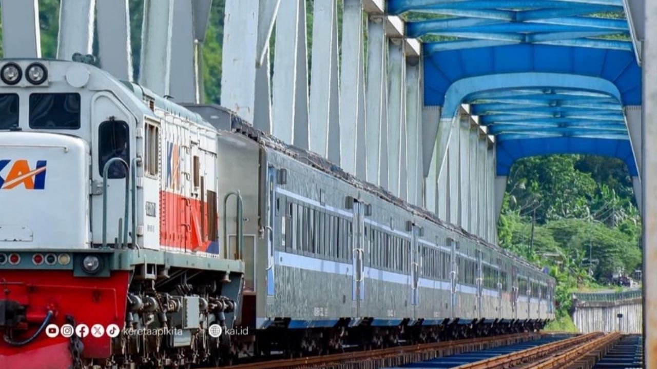 KAI Group Layani 27,26 Juta Pelanggan Selama Natal dan Tahun Baru 2025/2026, Naik 7,6 Persen dari Periode Sebelumnya KAI Group Layani 27,26 Juta Pelanggan Selama Natal dan Tahun Baru 2025/2026, Naik 7,6 Persen dari Periode Sebelumnya