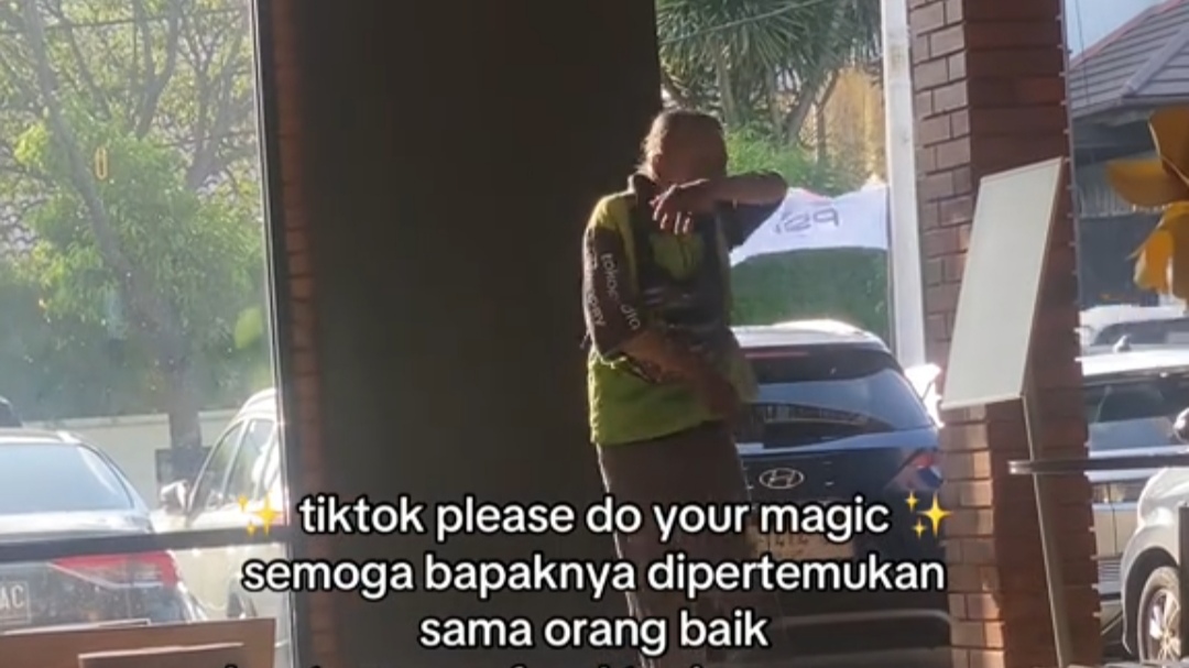 Bapak Driver Ojol Sepuh Ini Tetap Semangat Narik Orderan GoFood Meski Kondisi Fisiknya Tidak Fit, Tamparan Keras Bagi Kita Semua Bapak Driver Ojol Sepuh Ini Tetap Semangat Narik Orderan GoFood Meski Kondisi Fisiknya Tidak Fit, Tamparan Keras Bagi Kita Semua
