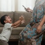 Yakin Kasih Gadget ke Anak di Bawah 5 Tahun? Berikut Kata Pakar Kesehatan Mata!