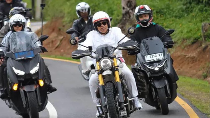 Siswa Baru di Jawa Barat Resmi Dilarang Bawa Sepeda Motor ke Sekolah, Melanggar Berarti Dikeluarkan Siswa Baru di Jawa Barat Resmi Dilarang Bawa Sepeda Motor ke Sekolah, Melanggar Berarti Dikeluarkan