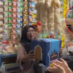 Usai Buat Viral, Dua Cewek Tunarungu Ini Berikan Kado kepada Ibu Pemilik Warung sebagai Ucapan Terima Kasih