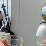 Cuaca sedang Panas, Pria di Brazil Ini Berikan Air Kelapa kepada Petugas Pembersih Kaca yang sedang Bekerja