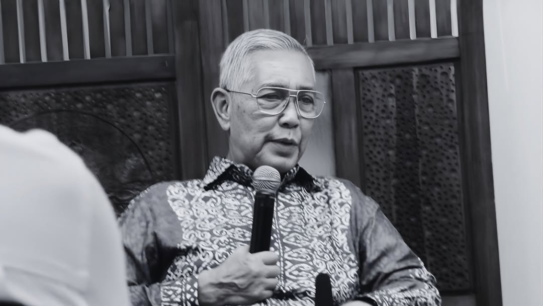 Kabar Duka, Wakil Presiden Ke-6 Republik Indonesia Meninggal Dunia di Usia 90 Tahun Kabar Duka, Wakil Presiden Ke-6 Republik Indonesia Meninggal Dunia di Usia 90 Tahun