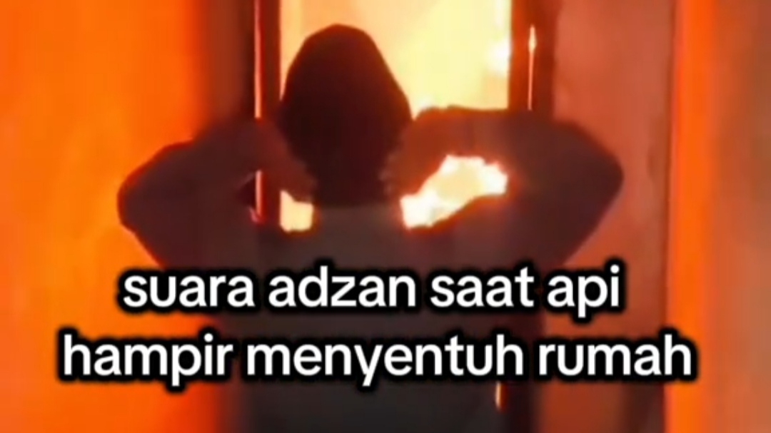 Bikin Merinding, Bapak Ini Kumandangkan Azan Saat Ada Kebakaran di Rumah Sebelah dan Ajaibnya Api Tak Sentuh Rumahnya Bikin Merinding, Bapak Ini Kumandangkan Azan Saat Ada Kebakaran di Rumah Sebelah dan Ajaibnya Api Tak Sentuh Rumahnya