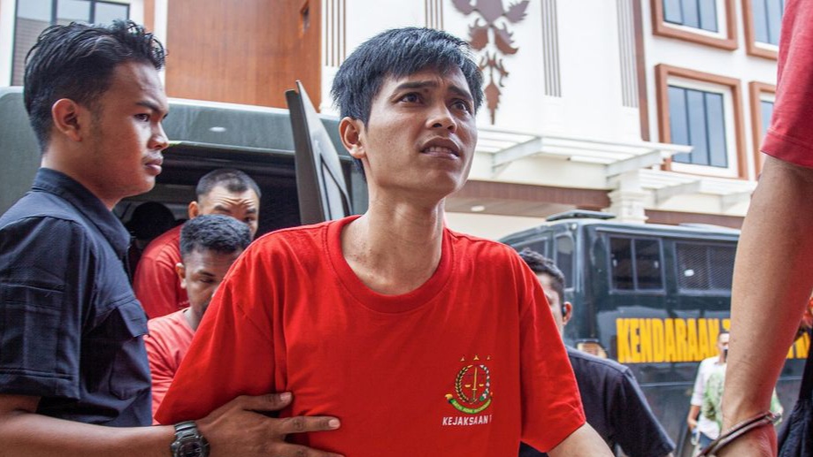 Dituntut Hukuman Mati Kasus 1,9 Ton Sabu di Batam, ABK Fandi Ramadhan Divonis 5 Tahun Penjara Dituntut Hukuman Mati Kasus 1,9 Ton Sabu di Batam, ABK Fandi Ramadhan Divonis 5 Tahun Penjara
