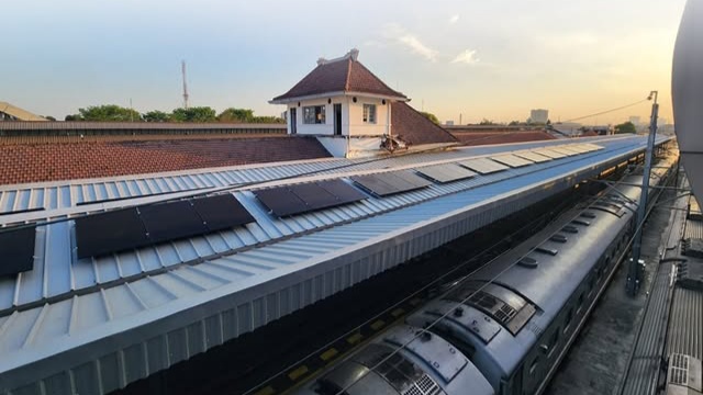 KAI Perluas PLTS di 103 Titik, Kapasitas Terpasang 4.450,65 kWp KAI Perluas PLTS di 103 Titik, Kapasitas Terpasang 4.450,65 kWp