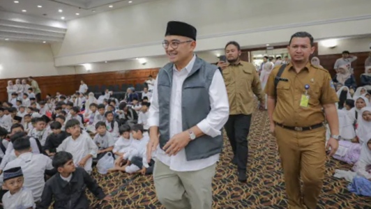 Muhammad Farhan Dorong Sekolah di Bandung Olah Sampah Makanan dari Program MBG Muhammad Farhan Dorong Sekolah di Bandung Olah Sampah Makanan dari Program MBG