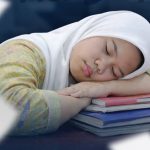 Mengapa Saat Berpuasa Bikin Mudah Mengantuk dan Sering Menguap?