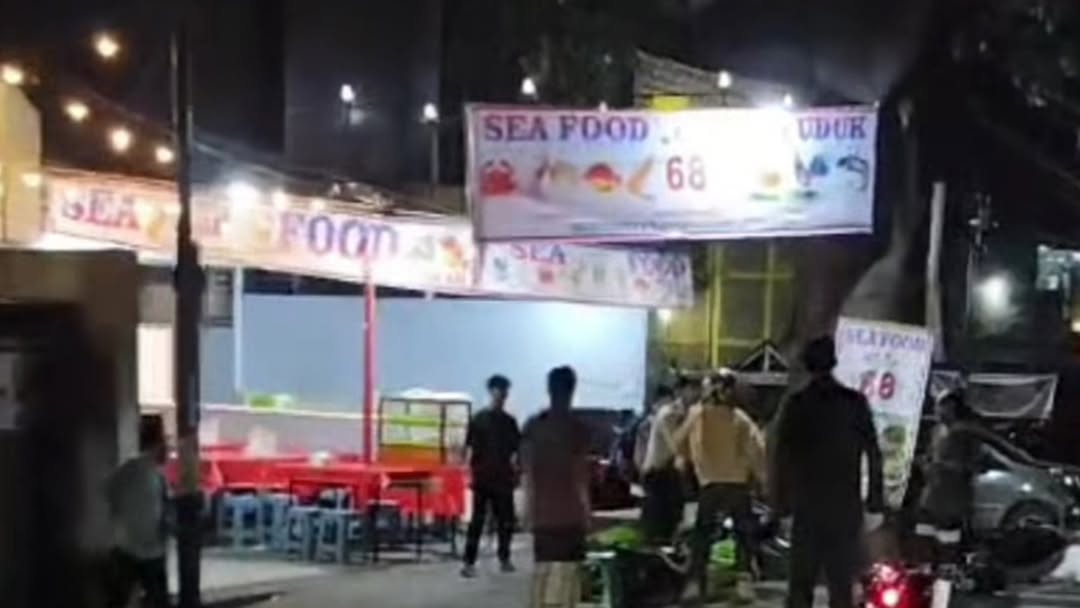 Siswa SMAN 5 Bandung Meninggal Dunia Diduga karena Dikeroyok, Kini Polisi Buru Para Pelaku Siswa SMAN 5 Bandung Meninggal Dunia Diduga karena Dikeroyok, Kini Polisi Buru Para Pelaku