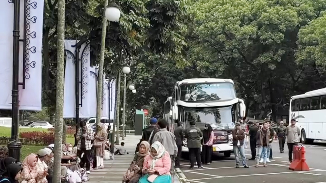 Program Mudik Gratis dari Pemkot Bandung Disambut Antusias oleh Warga, Lebih Hemat dan Nyaman Program Mudik Gratis dari Pemkot Bandung Disambut Antusias oleh Warga, Lebih Hemat dan Nyaman