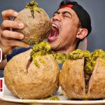 Mengapa Setiap Lebaran Banyak Orang Tiba-tiba Ingin Makan Bakso?