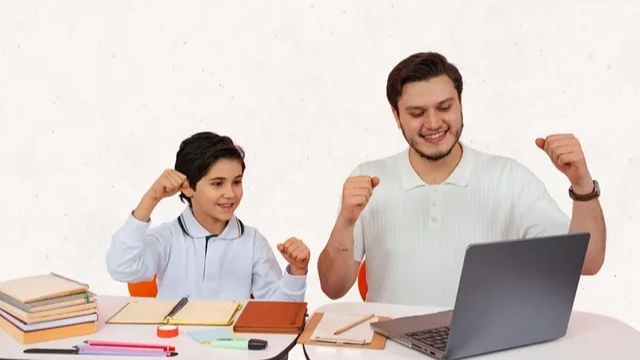 8 Tips Langkah Sederhana Orang Tua agar Anak Tidak Terlalu Main Gadget Sendirian di Rumah 8 Tips Langkah Sederhana Orang Tua agar Anak Tidak Terlalu Main Gadget Sendirian di Rumah
