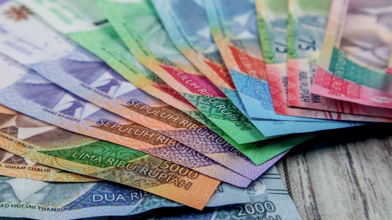 ATM di Bandung yang Sediakan Uang Rp 10 Ribu, Siap untuk Bagi-bagi THR saat Lebaran ATM di Bandung yang Sediakan Uang Rp 10 Ribu, Siap untuk Bagi-bagi THR saat Lebaran