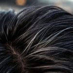 Masih Muda tetapi Kok Ubanan? Tenang! Berikut Alasan Rambut Putih Muncul!