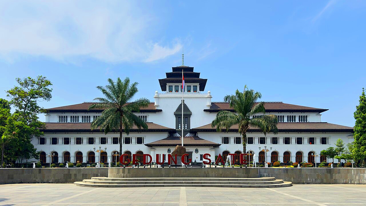 Sesuai Tindak Lanjut Dedi Mulyadi, Pemprov Jawa Barat dan Pemkot Bandung Berkolaborasi Tata Kawasan Gedung Sate hingga Monju Sesuai Tindak Lanjut Dedi Mulyadi, Pemprov Jawa Barat dan Pemkot Bandung Berkolaborasi Tata Kawasan Gedung Sate hingga Monju
