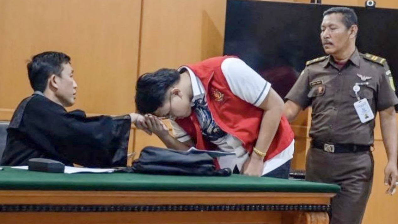 Jalani Sidang Tuntutan, Terdakwa Resbob Dijatuhi Hukuman 2 Tahun 6 Bulan oleh Jaksa Penuntut Umum Jalani Sidang Tuntutan, Terdakwa Resbob Dijatuhi Hukuman 2 Tahun 6 Bulan oleh Jaksa Penuntut Umum