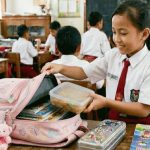 7 Benda yang Pasti Ada di Tas Anak SD Tahun 90an – 2000an