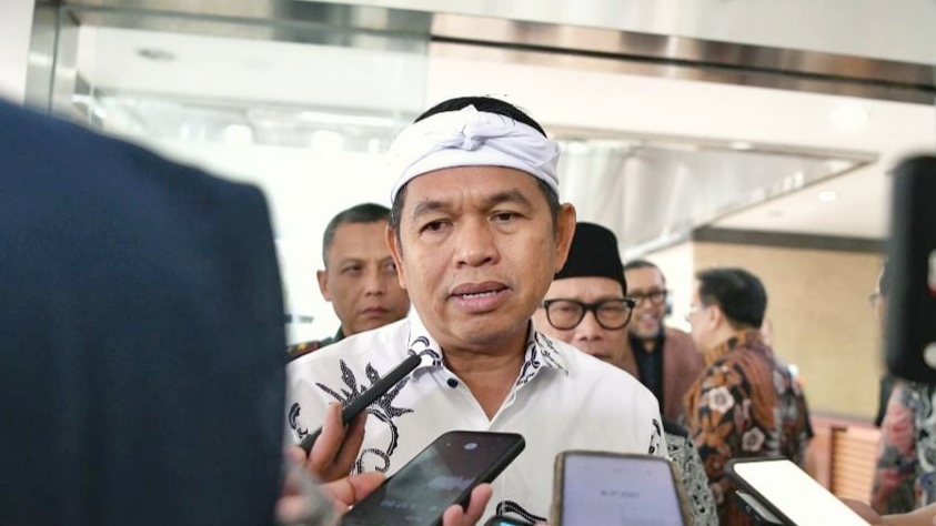 Soroti Kemacetan di Bandung, Dedi Mulyadi Usul Bangun Underpass Pasteur dan Benahi Lampu Lalu Lintas Soroti Kemacetan di Bandung, Dedi Mulyadi Usul Bangun Underpass Pasteur dan Benahi Lampu Lalu Lintas