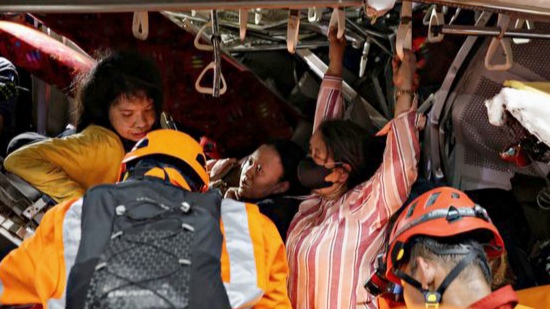 Korban Kecelakaan Kereta di Bekasi Ternyata Ada Ibu yang Baru Hari Pertama Kerja Usai Cuti Melahirkan Korban Kecelakaan Kereta di Bekasi Ternyata Ada Ibu yang Baru Hari Pertama Kerja Usai Cuti Melahirkan