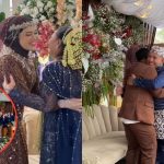 Momen Lucu Sepasang Pengantin Kondangan ke Tetangganya yang Nikah di Hari yang Sama