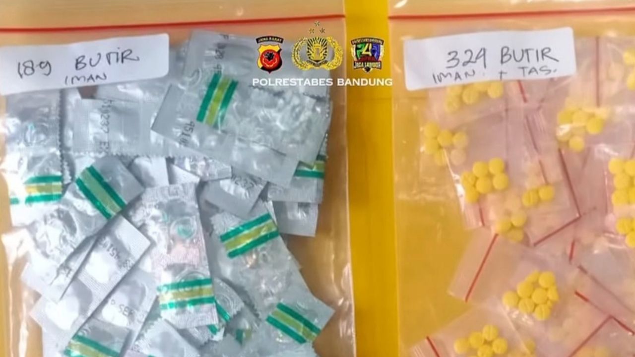 Polrestabes Bandung Lakukan Penangkapan dan Penutupan Tiga Lokasi Peredaran Obat Keras Polrestabes Bandung Lakukan Penangkapan dan Penutupan Tiga Lokasi Peredaran Obat Keras