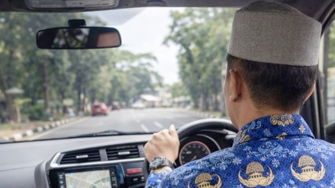 3 ASN Pemkot Bandung Ketahuan Keluyuran ke Luar Kota Saat WFH karena Terlacak oleh Sistem 3 ASN Pemkot Bandung Ketahuan Keluyuran ke Luar Kota Saat WFH karena Terlacak oleh Sistem